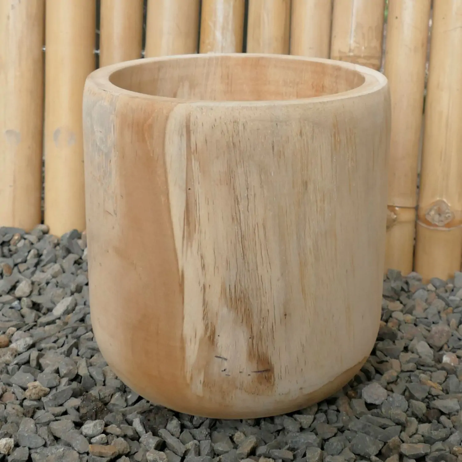  Product image 1 of the product “Pot made of teak wood with 20cm diameter, 21cm height, and 18cm depth ”
